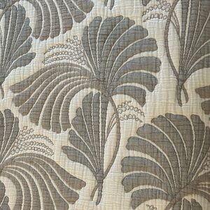 Dancing Leaves Quilted Jacquard 2 Side Woven Bedspread Oversized Queen Neutral